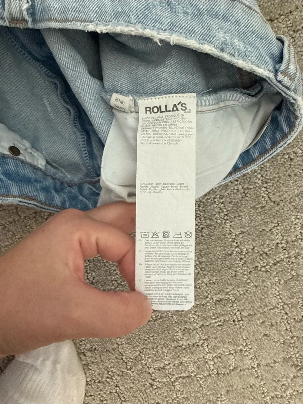 Rolla's Dusters High Rise Slim Denim Shorts Light Wash Distressed Size 27